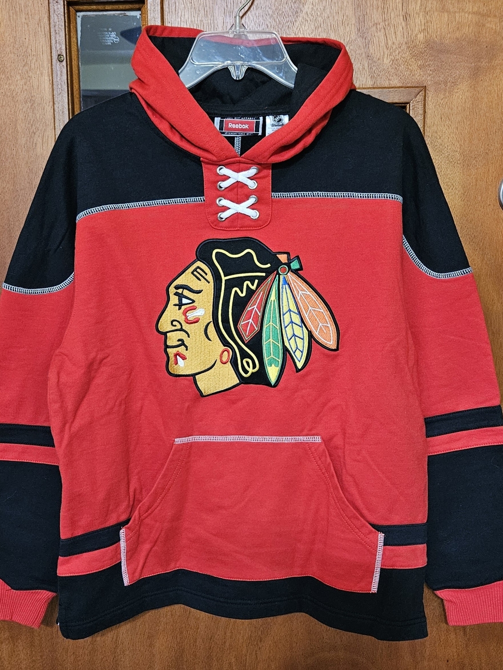 Boy's Reebok Red & Black Chicago Blackhawks Hockey Lace-Up Pullover Hoodie